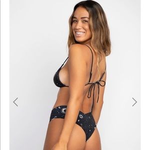 Full Skatie bikini set top is Sarah bottom is Mandi in Nola print